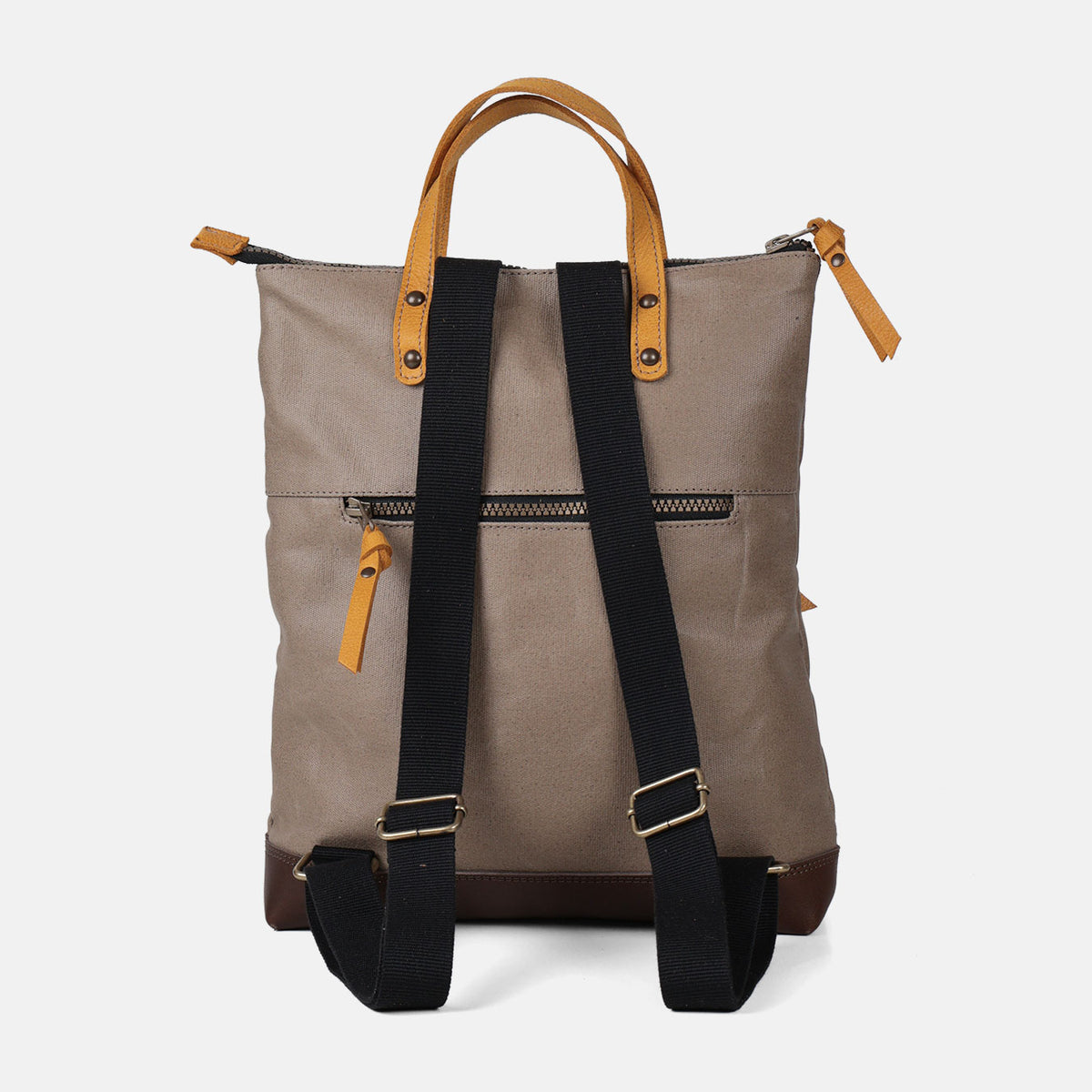 Mochila pequeña Trend de lona y piel en color taupe, vista trasera con las asas de mochila