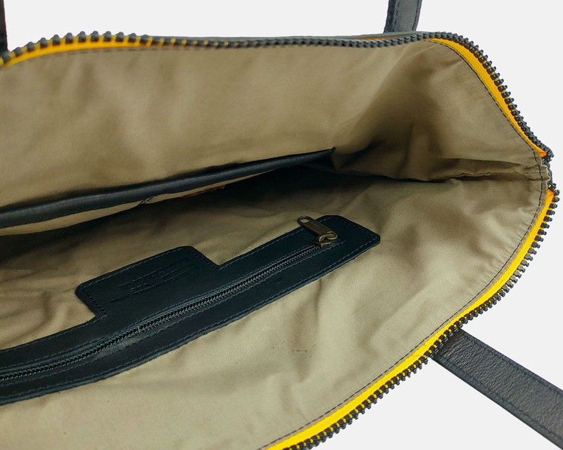 Bolso de hombro shopper Nito de CUIROTS