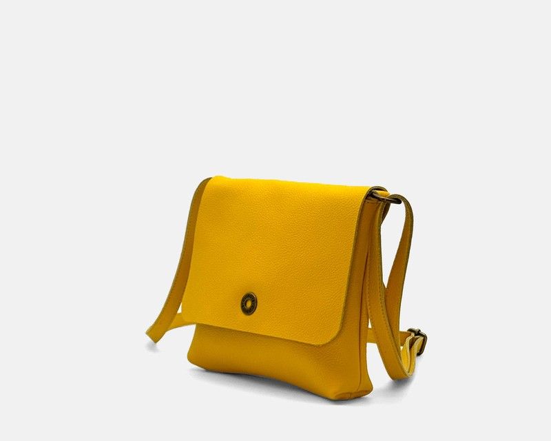 Bandolera con solapa pequeña CUIROTS Seta de piel