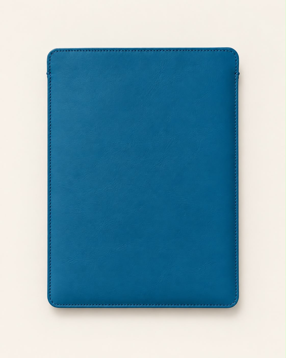Funda de piel para iPad en azul petróleo, vista trasera