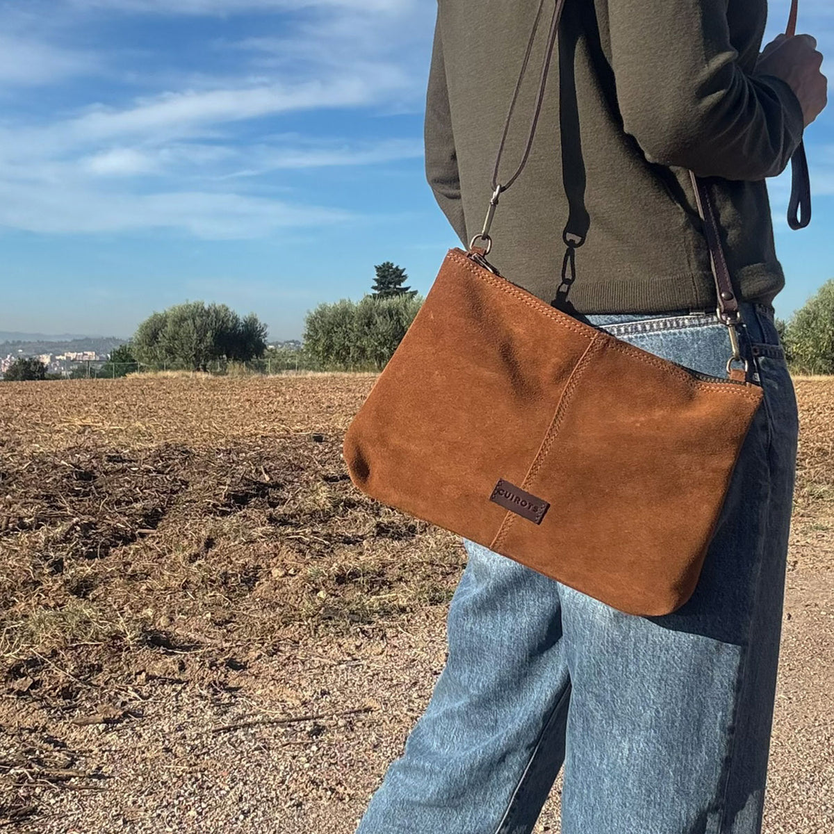 Sac bandoulière moyen Zoe en croûte de cuir CUIROTS
