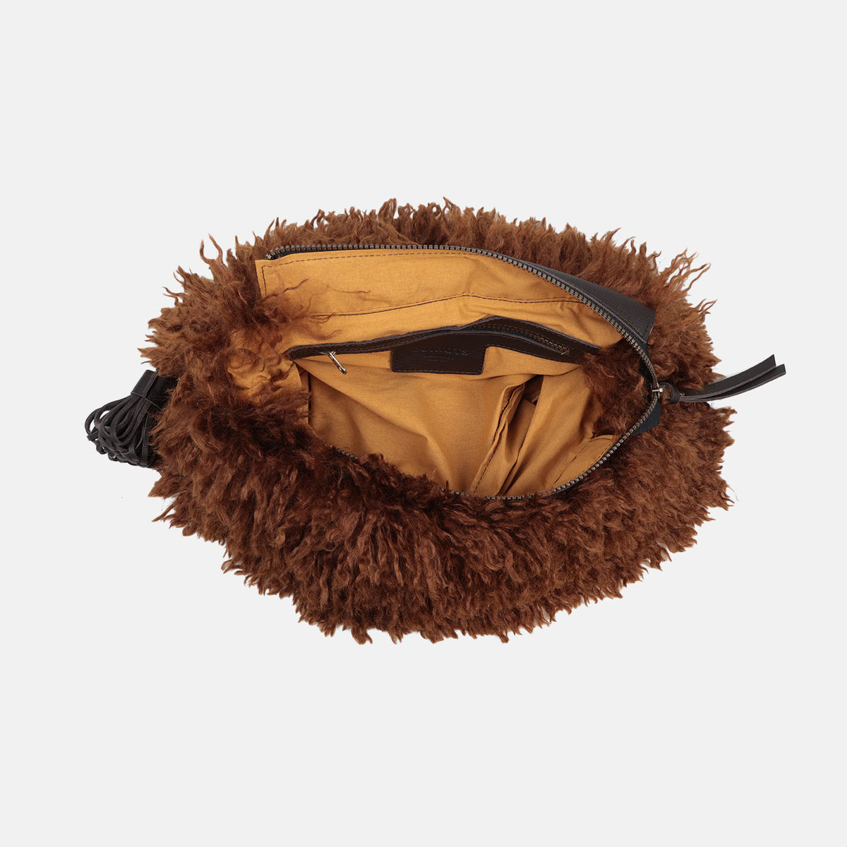 Interior forrado del bolso hobo y bandolera Caniche CUIROTS con bolsillo de cremallera
