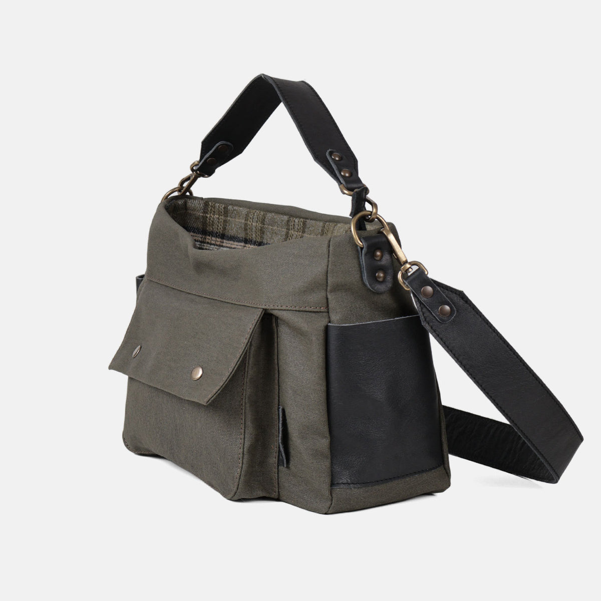 Bolso de hombro y bandolera Barbour en color kaki, vista lateral