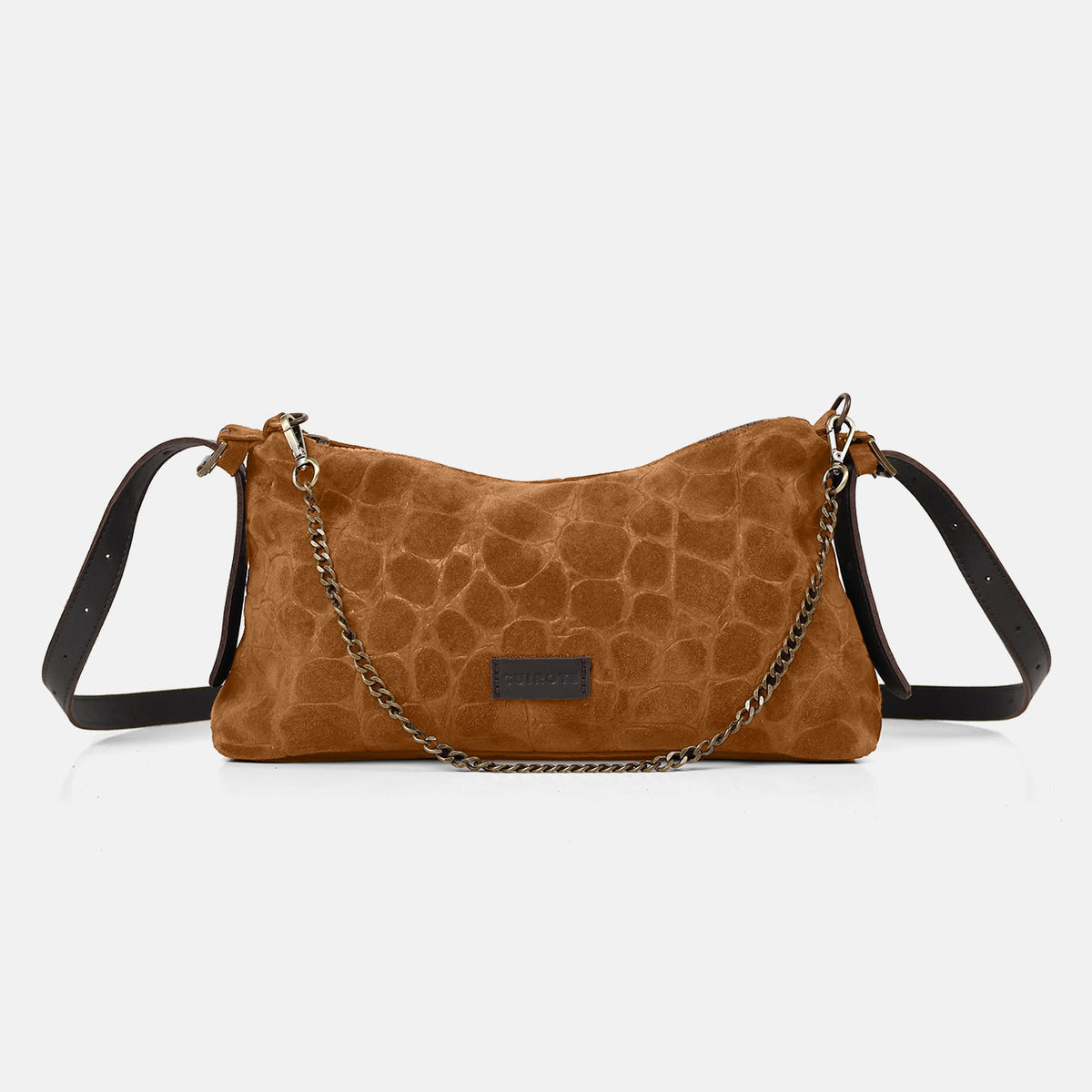 Bolso de hombro y bandolera Coco de serraje en color camel, vista frontal con asa de cadena