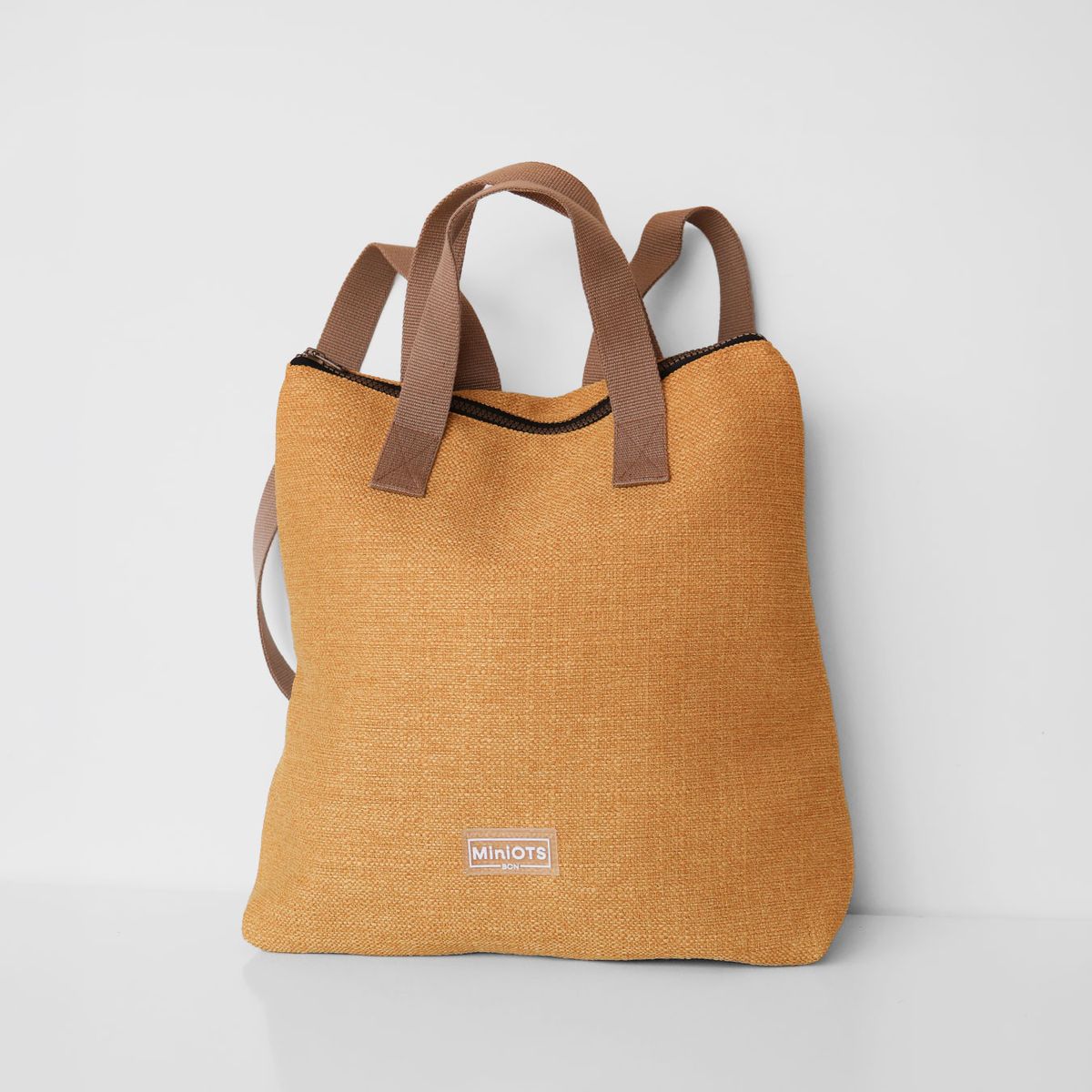 Mochila mediana MiniOTS MiniYute