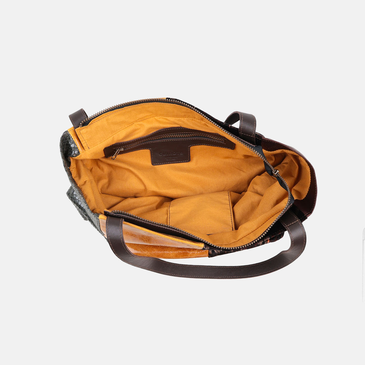 Interior forrado del shopper Velvet CUIROTS con bolsillo de cremallera